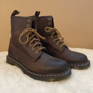 DR Martens Boots